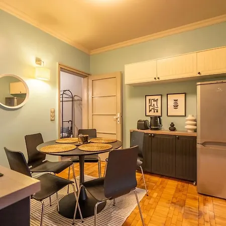 Stylish 2 Bdrm At Ndk Sofia