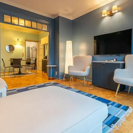 Apartament Stylish 2 Bdrm At Ndk Sofia
