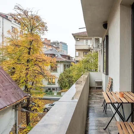 Stylish 2 Bdrm At Ndk * Sofia