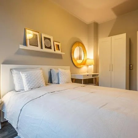 Stylish 2 Bdrm At Ndk * Szófia