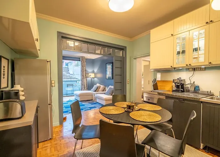 Stylish 2 Bdrm At Ndk Lejlighed