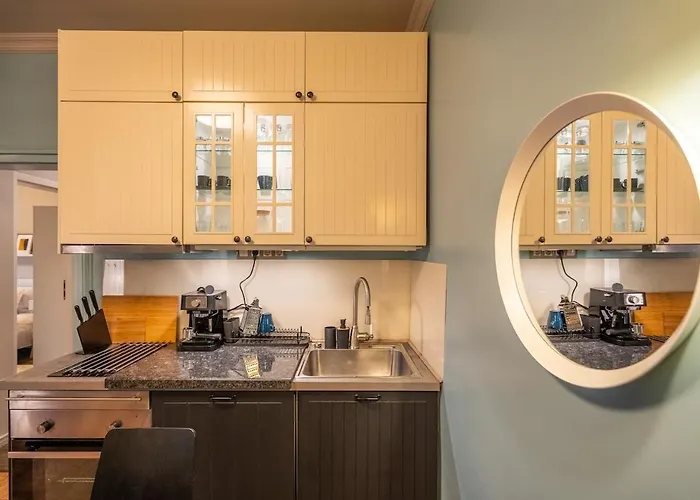 Stylish 2 Bdrm At Ndk Lejlighed Sofia