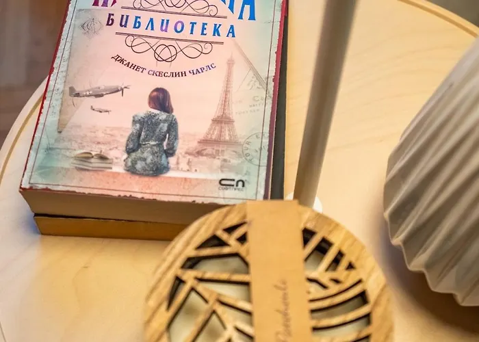 Stylish 2 Bdrm At Ndk Sofia