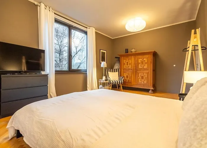 Stylish 2 Bdrm At Ndk Sofia