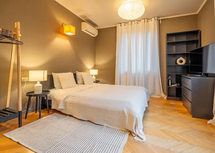 Stylish 2 Bdrm At Ndk Lejlighed *