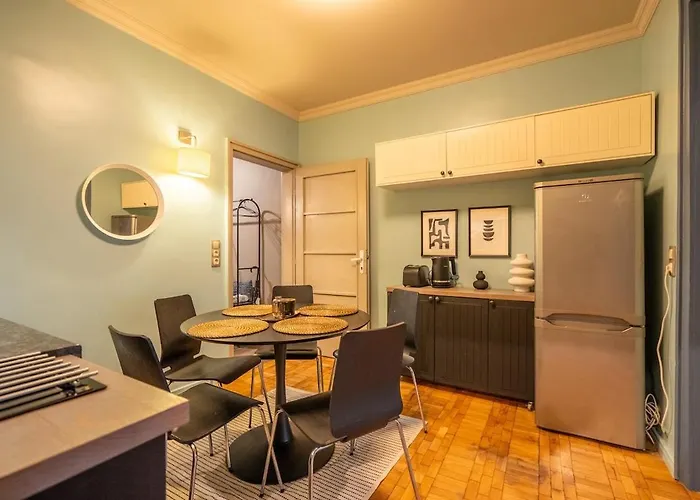 Stylish 2 Bdrm At Ndk Sofia