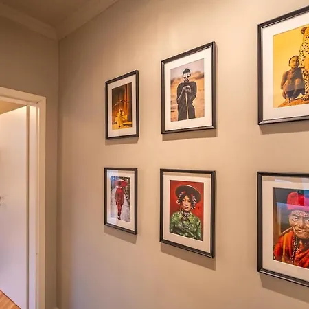 Stylish 2 Bdrm At Ndk *