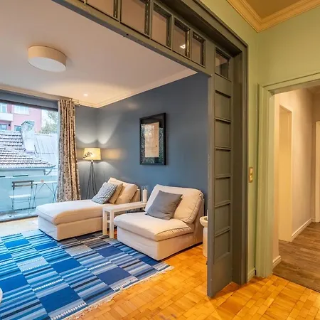 Stylish 2 Bdrm At Ndk Appartamento *